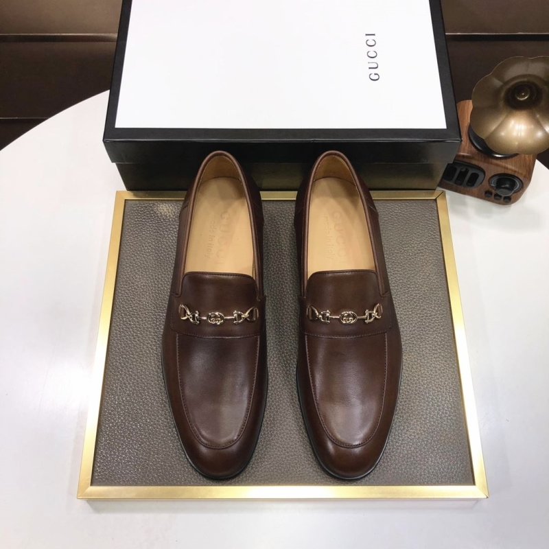G*u*i leather shoes